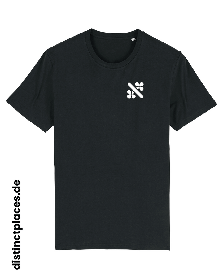 Schwarzes fairtrade, vegan und bio-baumwoll T-Shirt von vorne mit einem minimalistischem weißen Logo, beziehungsweise Wappen für Kassel